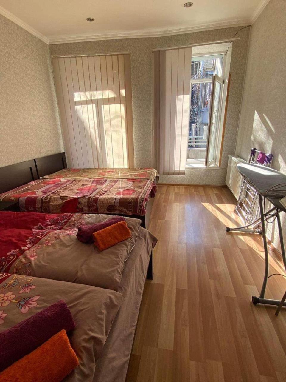 Nutsa'S Apartment In Old Tbilisi Exteriör bild