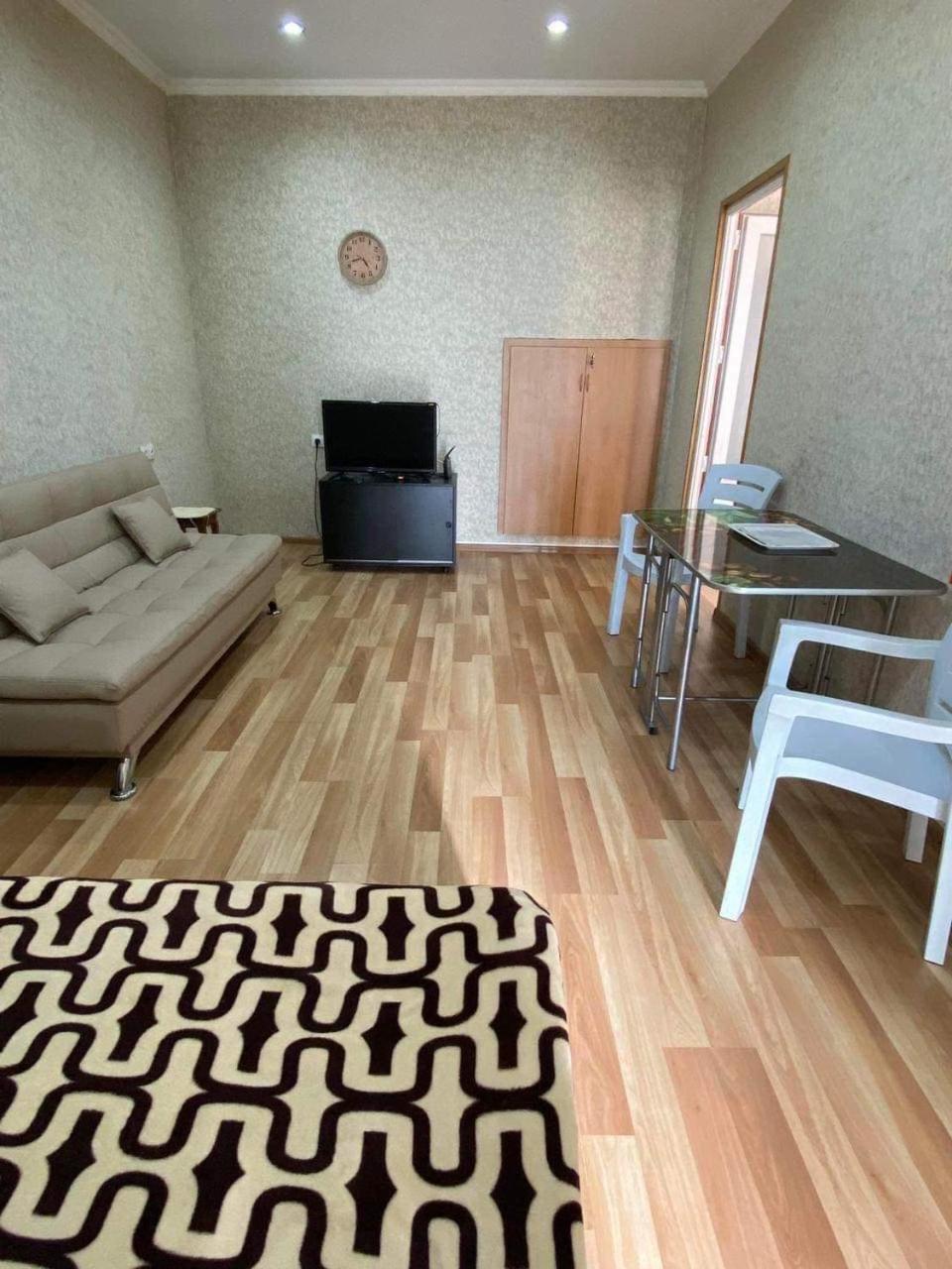 Nutsa'S Apartment In Old Tbilisi Exteriör bild